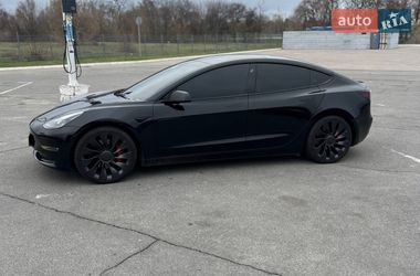 Седан Tesla Model 3 2021 в Новомосковске