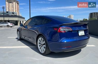 Седан Tesla Model 3 2018 в Києві