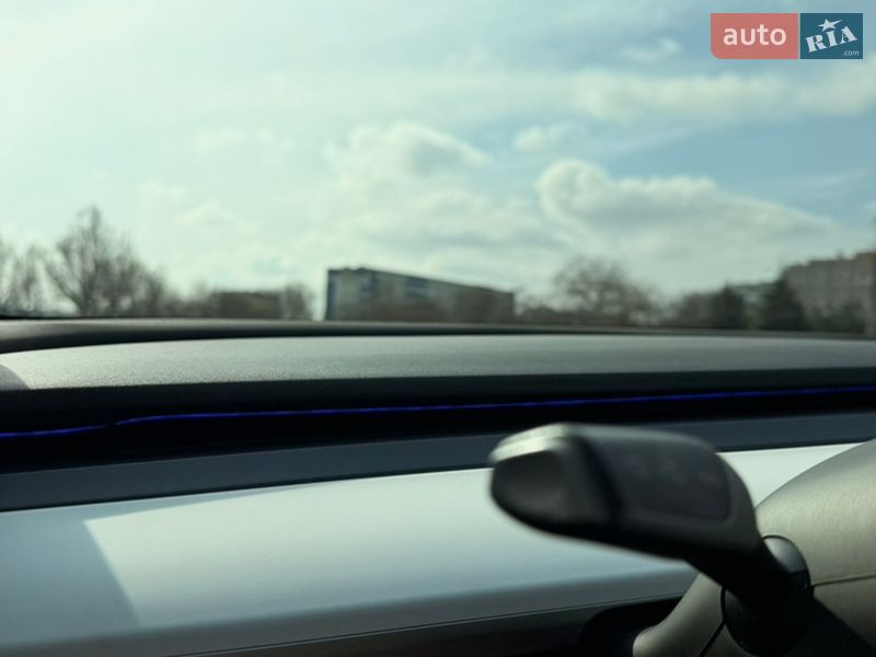 Седан Tesla Model 3 2022 в Запорожье