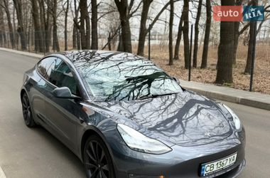 Седан Tesla Model 3 2019 в Чернигове