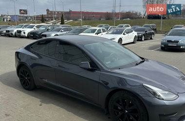 Седан Tesla Model 3 2022 в Києві