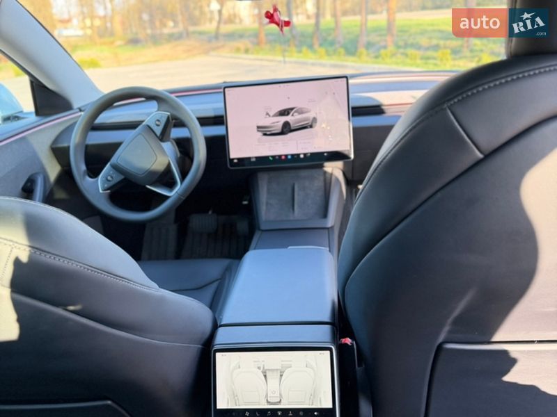 Седан Tesla Model 3 2024 в Львове фото 26 Седан Tesla Model 3 2024 в Львове