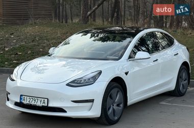 Седан Tesla Model 3 2018 в Киеве