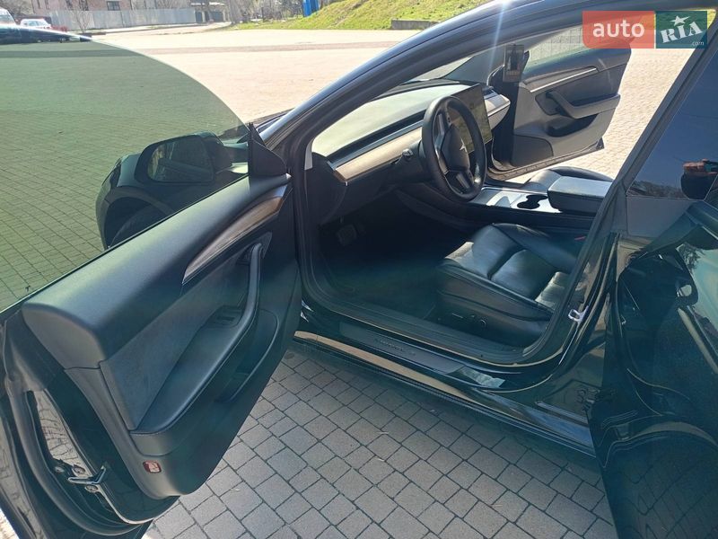 Седан Tesla Model 3 2022 в Львові фото 15 Седан Tesla Model 3 2022 в Львові