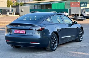 Седан Tesla Model 3 2020 в Рівному