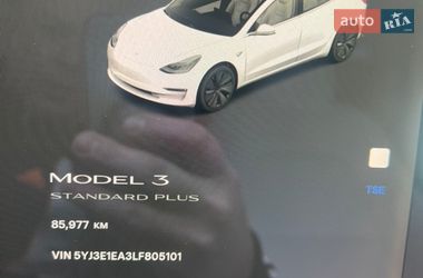 Седан Tesla Model 3 2020 в Збаражі