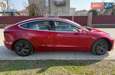 Седан Tesla Model 3 2020 в Коломиї