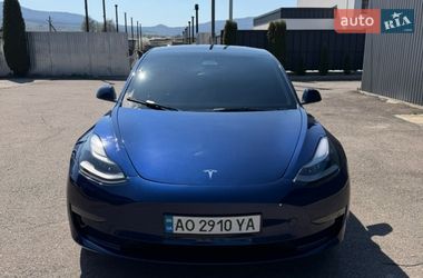 Седан Tesla Model 3 2023 в Тячеві