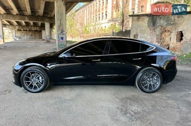 Седан Tesla Model 3 2018 в Мукачевому