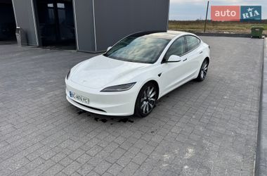 Седан Tesla Model 3 2024 в Львові