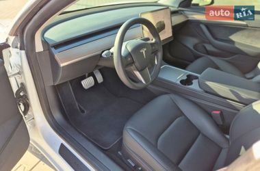 Седан Tesla Model 3 2022 в Виннице