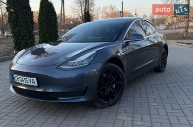 Седан Tesla Model 3 2020 в Киеве