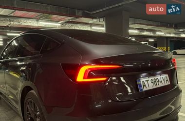 Седан Tesla Model 3 2024 в Ивано-Франковске