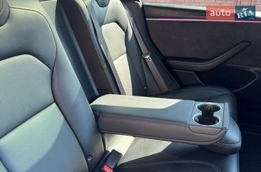 Седан Tesla Model 3 2024 в Ивано-Франковске