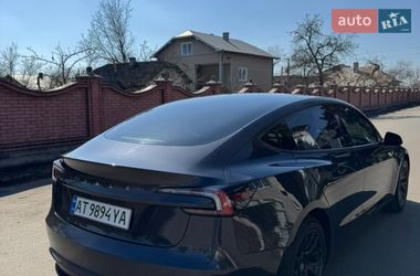 Седан Tesla Model 3 2024 в Ивано-Франковске