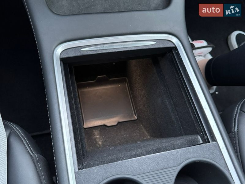 Седан Tesla Model 3 2023 в Києві фото 33 Седан Tesla Model 3 2023 в Києві