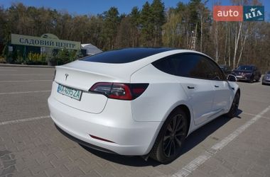 Седан Tesla Model 3 2019 в Киеве