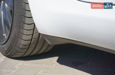 Седан Tesla Model 3 2019 в Киеве