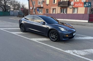 Седан Tesla Model 3 2020 в Радомышле