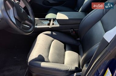 Седан Tesla Model 3 2018 в Смілі