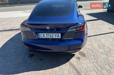 Седан Tesla Model 3 2018 в Смілі