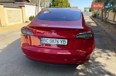 Седан Tesla Model 3 2018 в Львове
