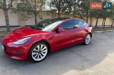 Седан Tesla Model 3 2018 в Львове