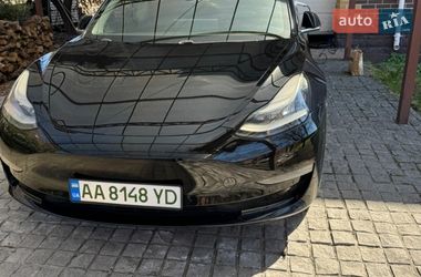 Седан Tesla Model 3 2019 в Києві