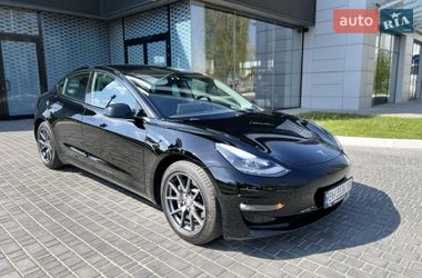 Седан Tesla Model 3 2021 в Одессе
