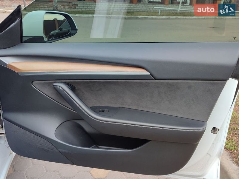 Седан Tesla Model 3 2023 в Полтаві фото 20 Седан Tesla Model 3 2023 в Полтаві