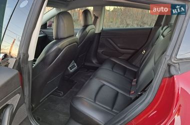 Седан Tesla Model 3 2018 в Києві