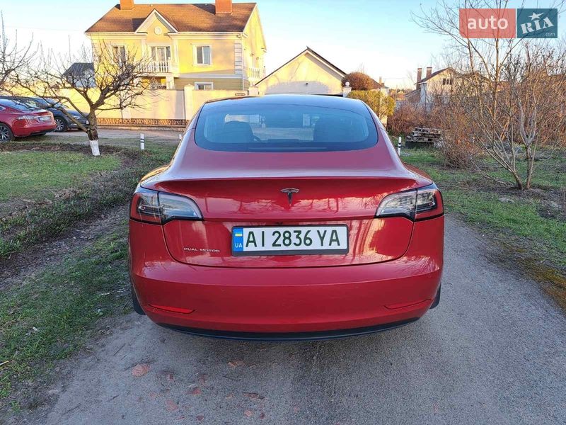 Седан Tesla Model 3 2018 в Киеве