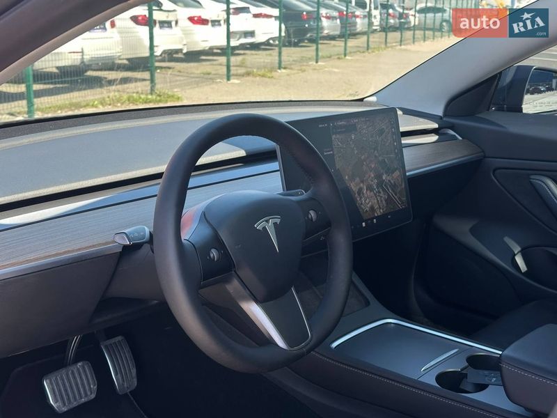 Седан Tesla Model 3 2021 в Одесі