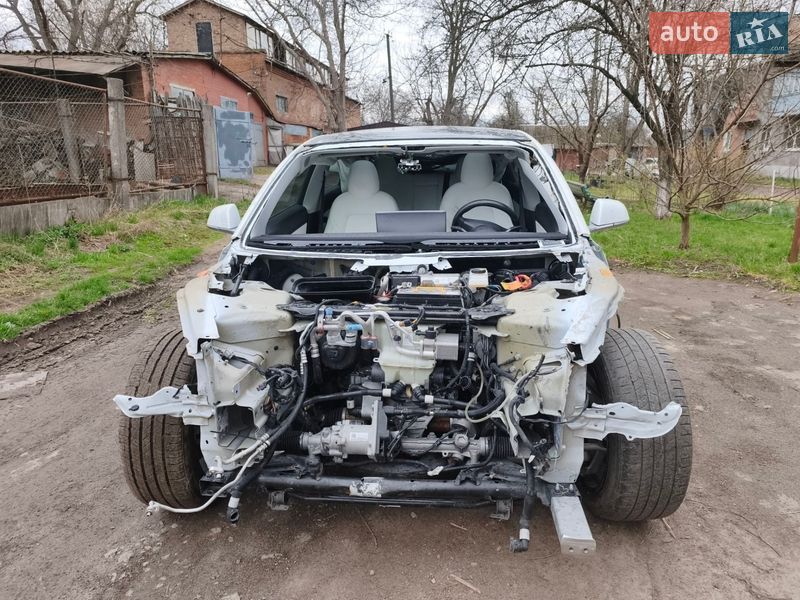 Седан Tesla Model 3 2018 в Сквире