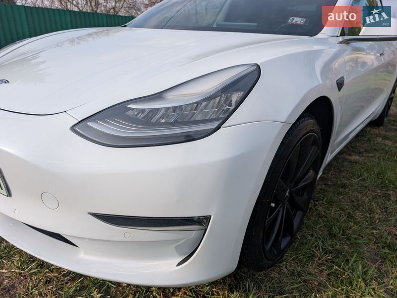 Седан Tesla Model 3 2019 в Киеве фото 4 Седан Tesla Model 3 2019 в Киеве