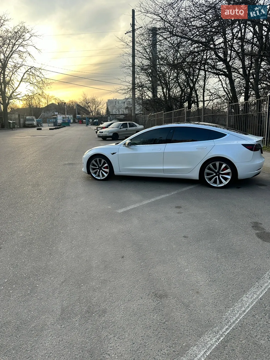 2019 Tesla Model 3 - мініатюра 4