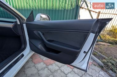 Седан Tesla Model 3 2019 в Киеве фото 40 Седан Tesla Model 3 2019 в Киеве