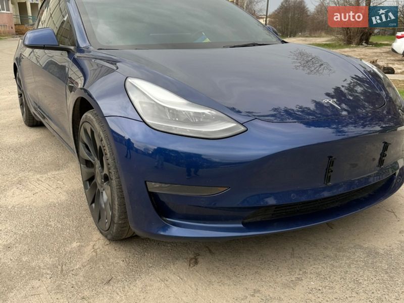 Седан Tesla Model 3 2022 в Харькове