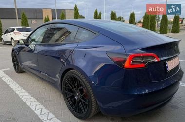 Седан Tesla Model 3 2019 в Житомире