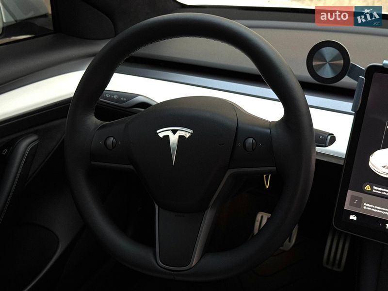 Седан Tesla Model 3 2021 в Одессе