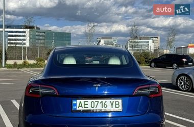 Седан Tesla Model 3 2019 в Одессе