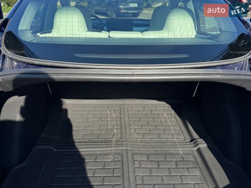 Седан Tesla Model 3 2019 в Одессе