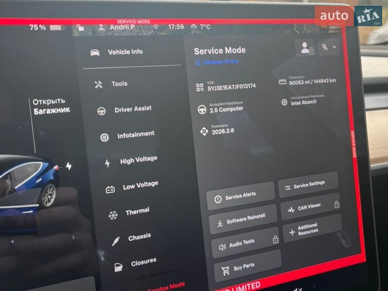 Седан Tesla Model 3 2018 в Ирпене