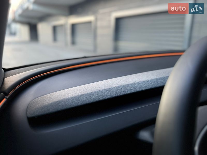 Седан Tesla Model 3 2024 в Києві фото 12 Седан Tesla Model 3 2024 в Києві