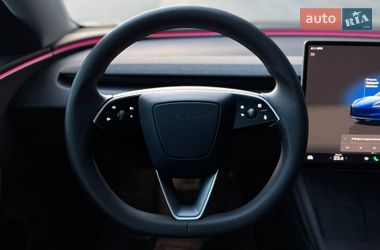 Седан Tesla Model 3 2024 в Киеве