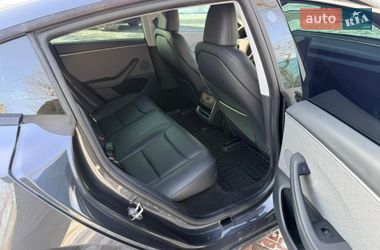 Седан Tesla Model 3 2024 в Кропивницком