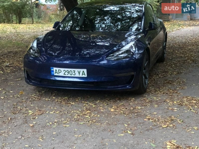 Седан Tesla Model 3 2022 в Запоріжжі