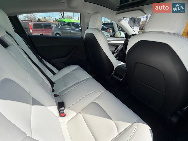 Седан Tesla Model 3 2021 в Харькове