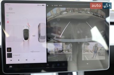 Седан Tesla Model 3 2020 в Киеве