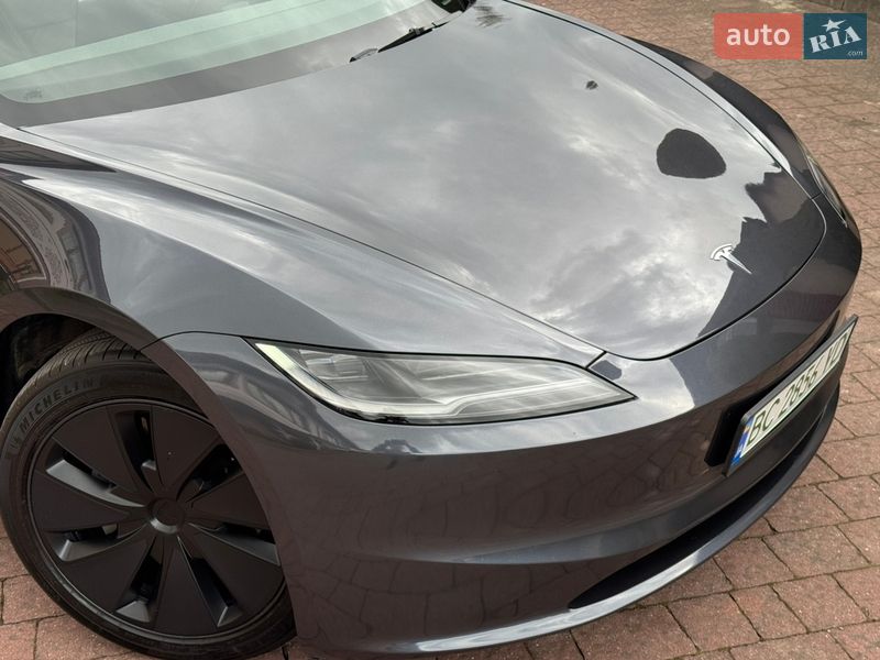 Седан Tesla Model 3 2024 в Стрые